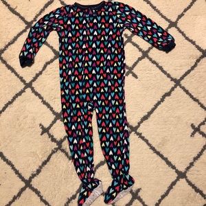 Carter’s 4T heart pajamas for Valentine’s Day